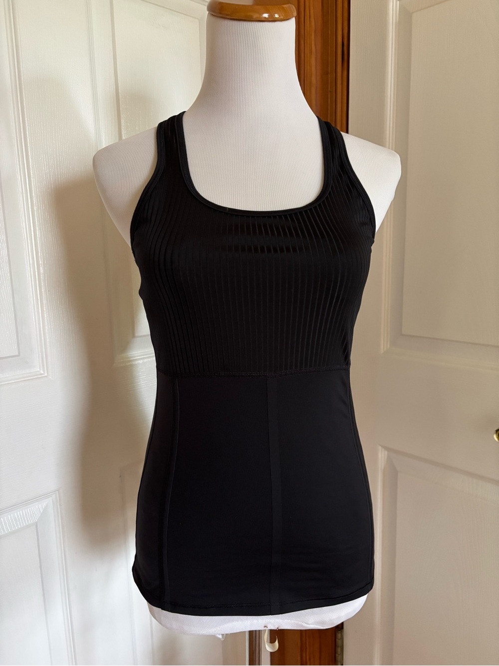 Athleta Vitality Rib Tank Black XS - Racerback Tank Top
